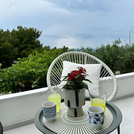 Olive View Apartment Брела Екстер'єр фото