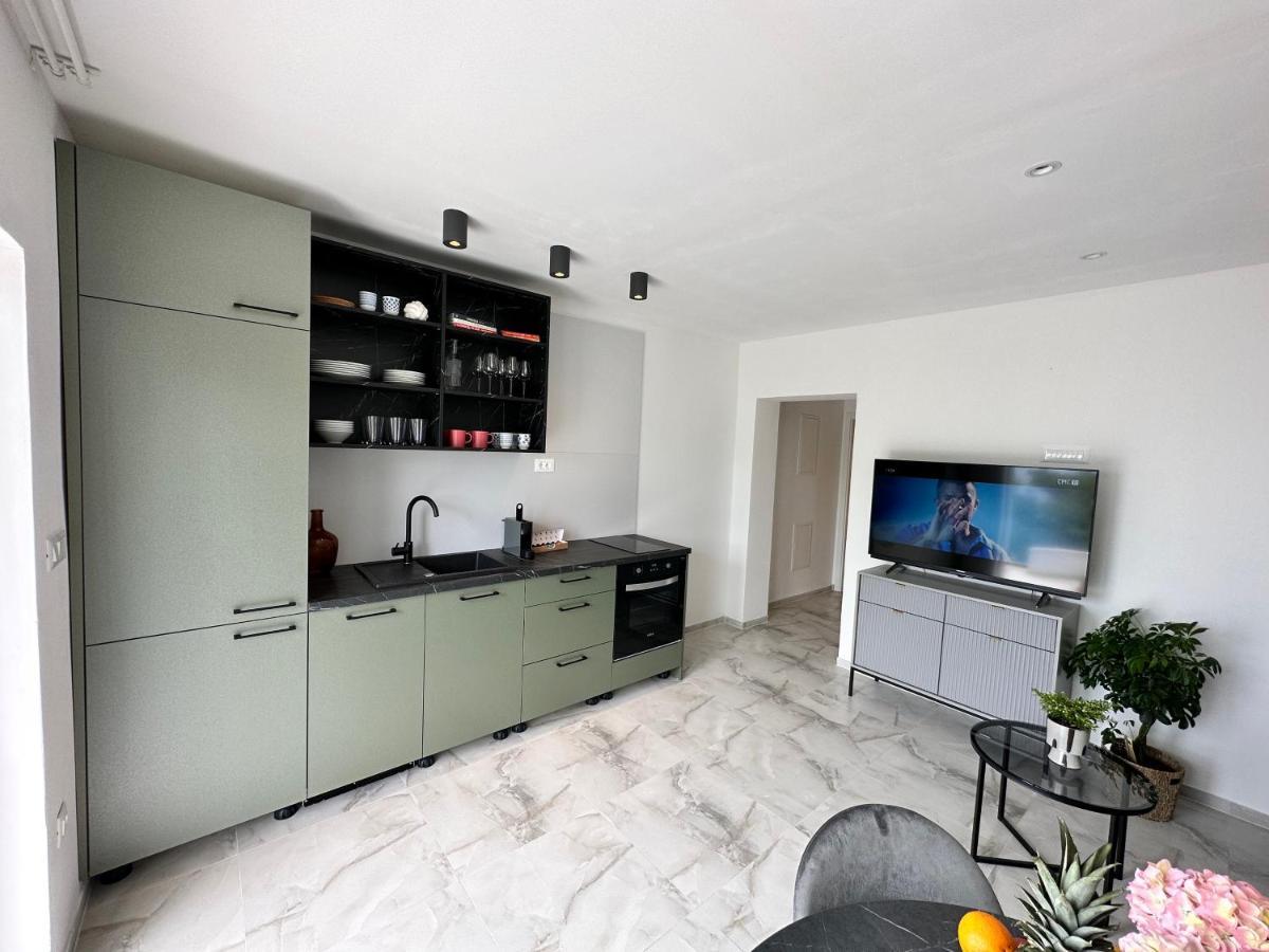 Olive View Apartment Брела Екстер'єр фото
