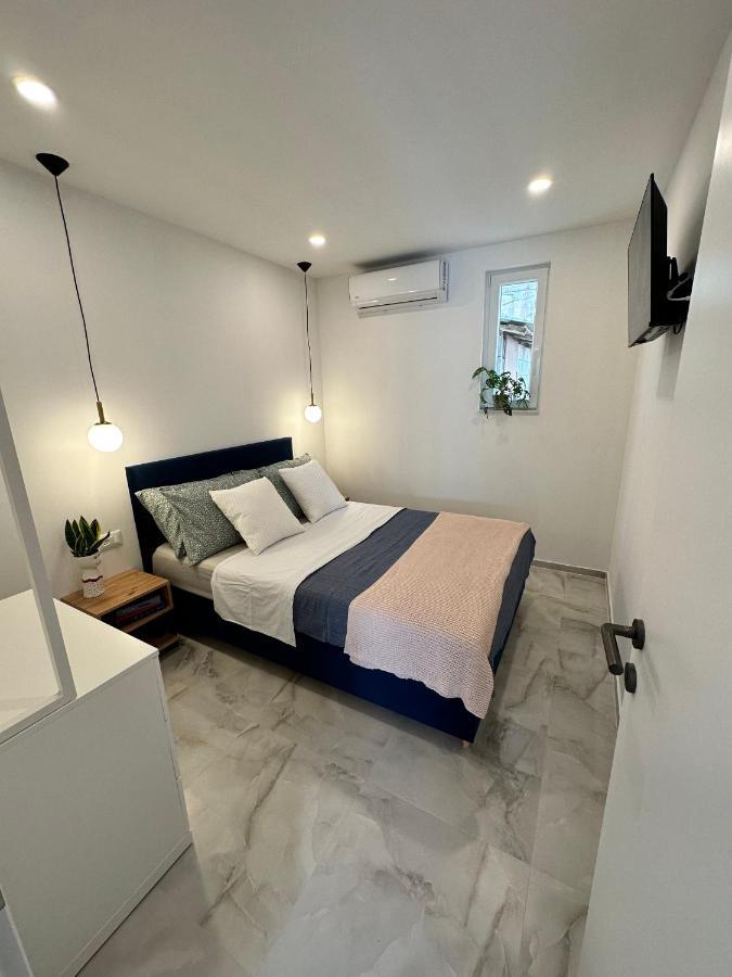 Olive View Apartment Брела Екстер'єр фото
