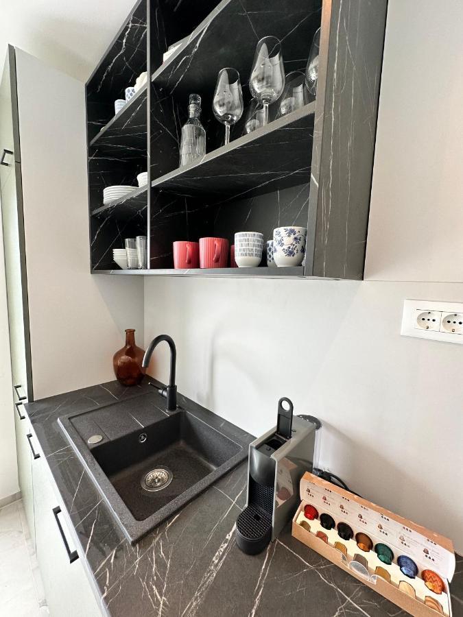 Olive View Apartment Брела Екстер'єр фото