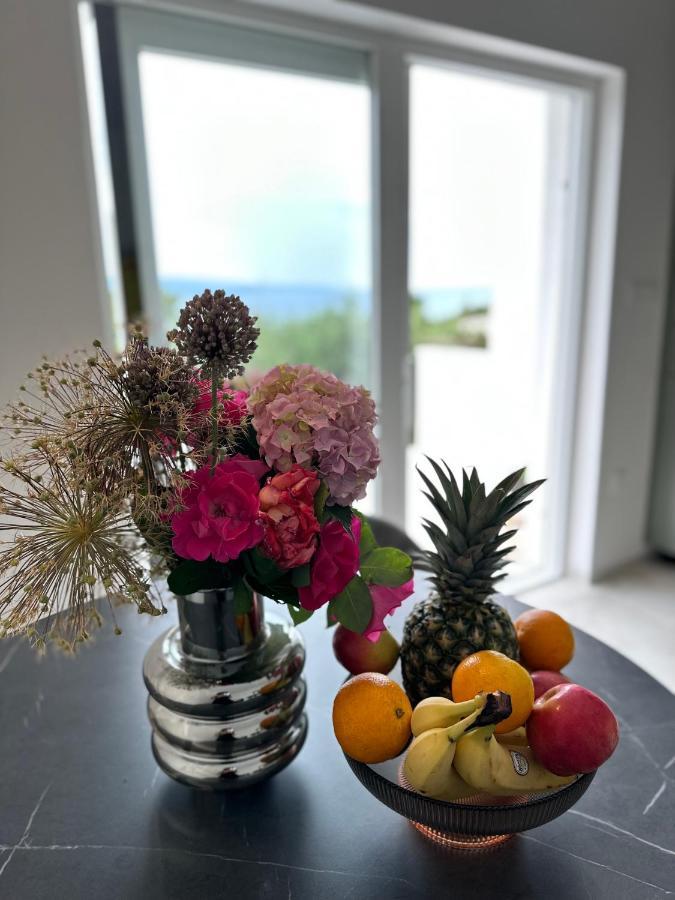 Olive View Apartment Брела Екстер'єр фото