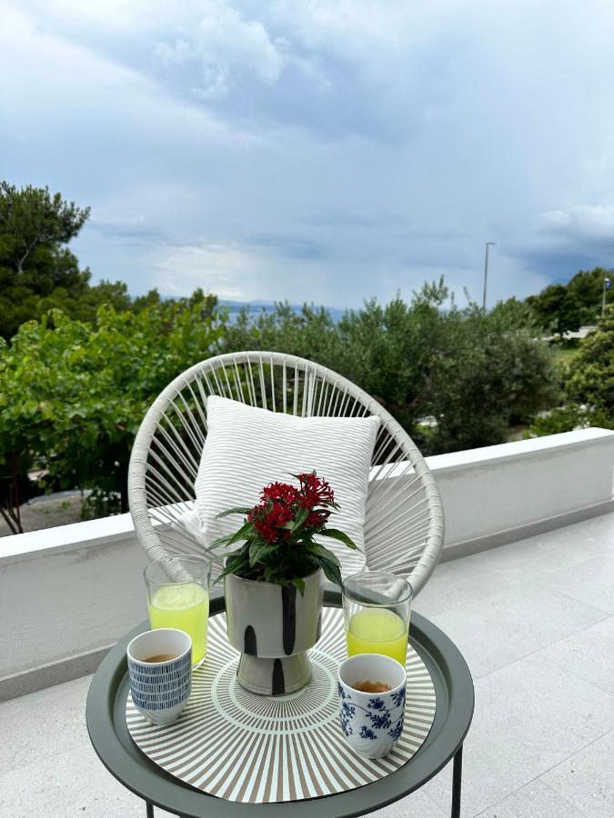 Olive View Apartment Брела Екстер'єр фото