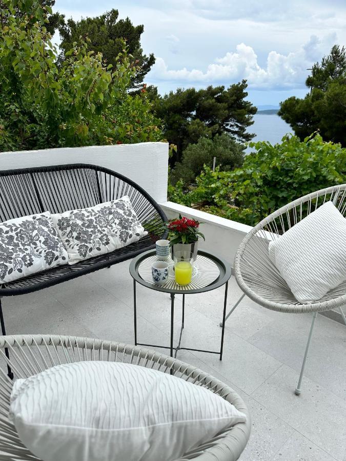 Olive View Apartment Брела Екстер'єр фото